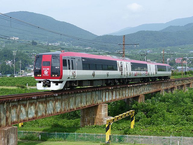 d2100n