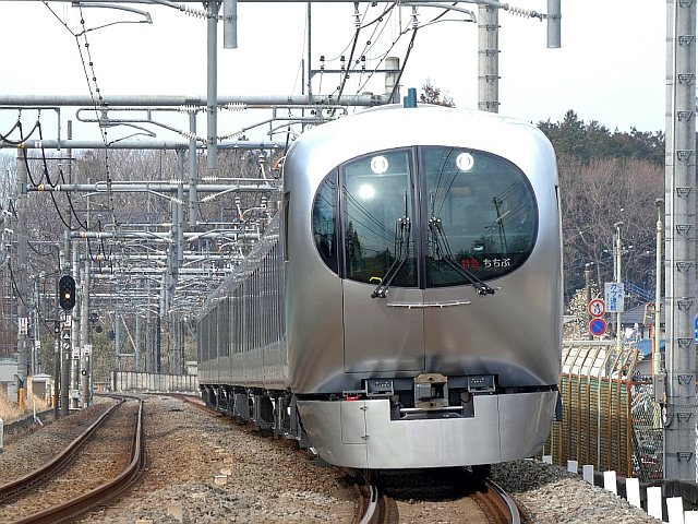 001系