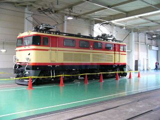 E32